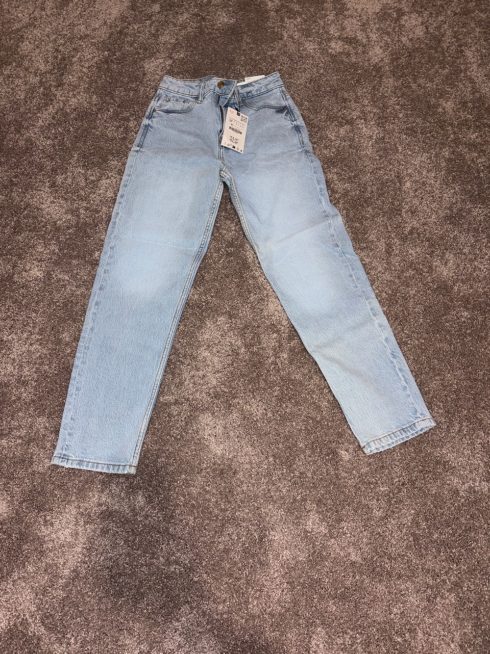 Zara Light Wash Mom fit Jeans size 2 NWT